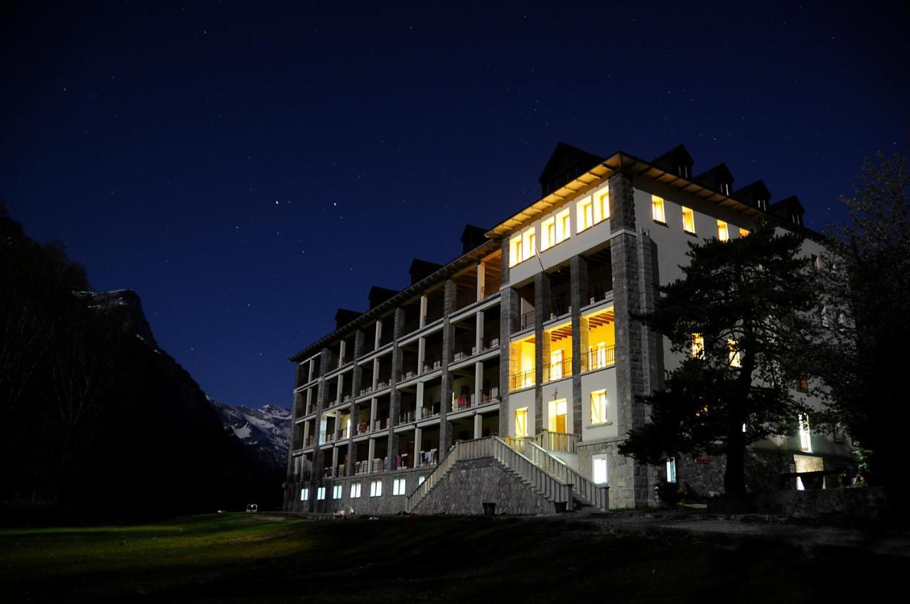 Хостел La Casa De Pineta Бьельса Экстерьер фото